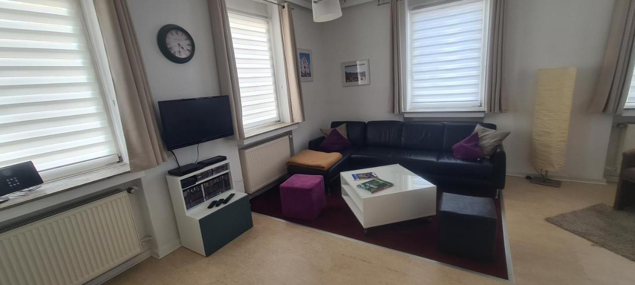Appartement Vanille, Ferienwohnung Mit Eigenem Eingang, Wie Ein Kleines Haus Bad Salzuflen Exterior photo